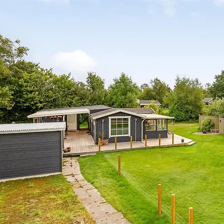 Holte - 750m From The Sea By Interhome * Bøtø By