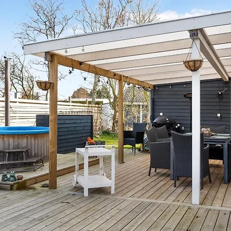 Holte - 750m From The Sea By Interhome *