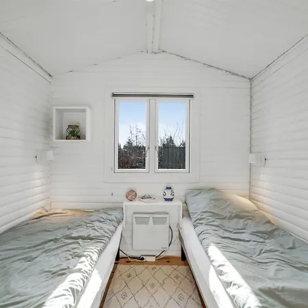 Holte - 750m From The Sea By Interhome * Bøtø By