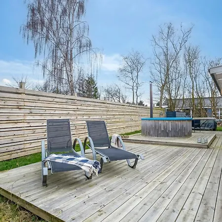 Holte - 750m From The Sea By Interhome *